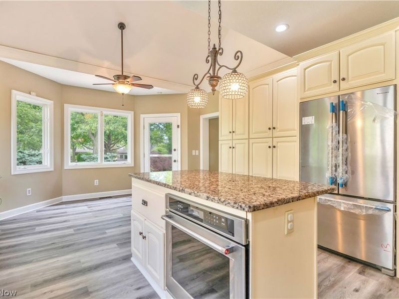 3790 Woodleigh Avenue NW, Canton, OH 44718 Photo 13