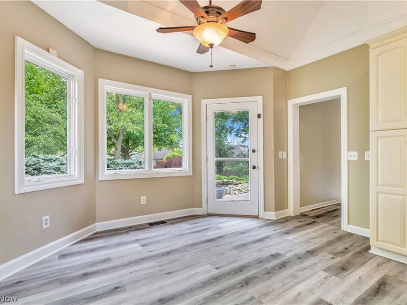 3790 Woodleigh Avenue NW, Canton, OH 44718 Photo 15