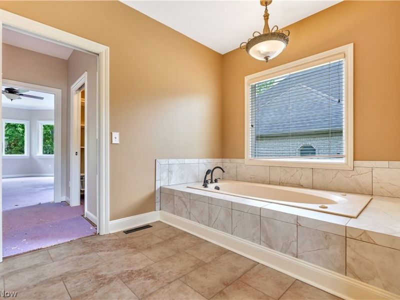 3790 Woodleigh Avenue NW, Canton, OH 44718 Photo 22