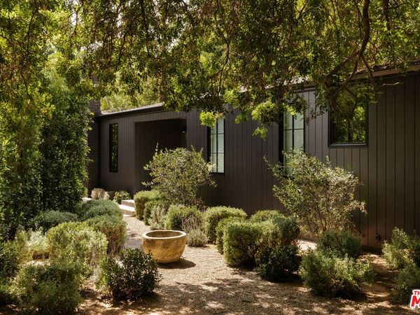 3378 Canton Lane, Studio City, CA 91604