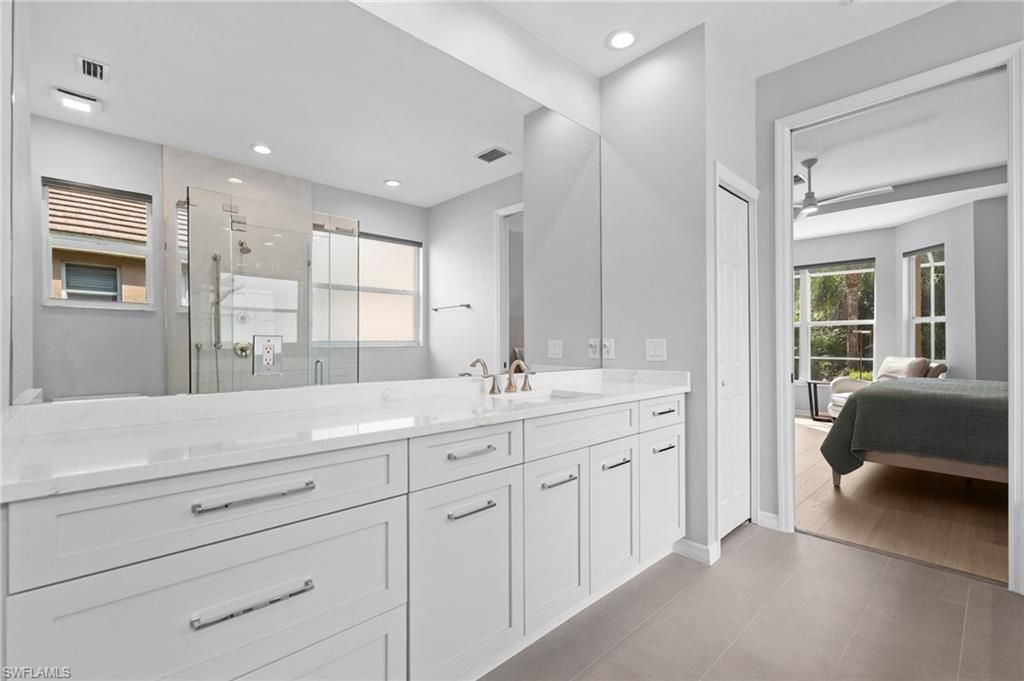1717 Winding Oaks Way, Naples, FL 34109 Photo