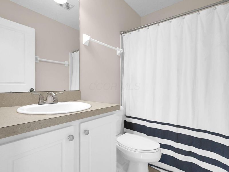 6318 Marsh Wren Drive, Unit 46-631, Columbus, OH 43230 Photo 18