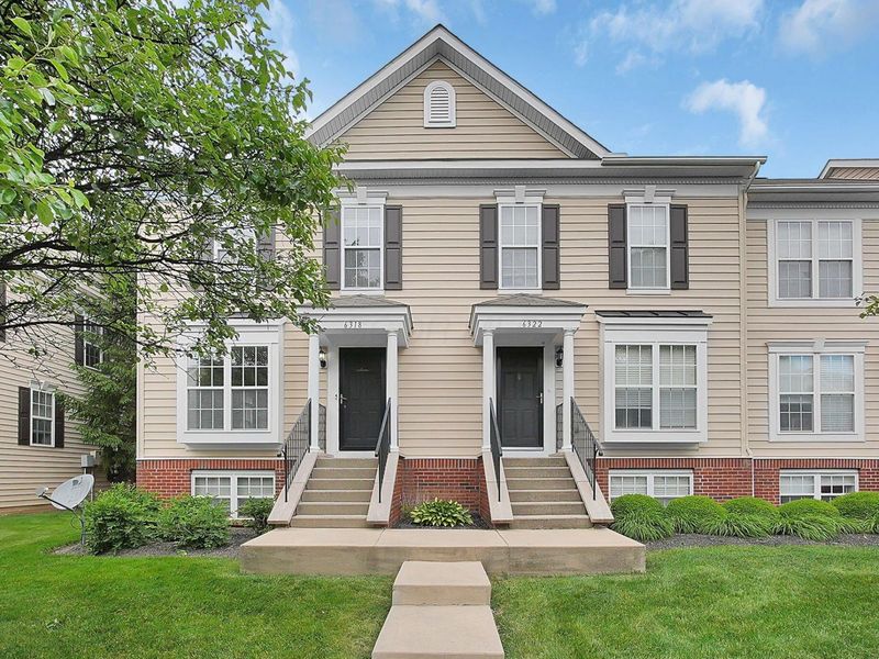 6318 Marsh Wren Drive, Unit 46-631, Columbus, OH 43230 Photo 2