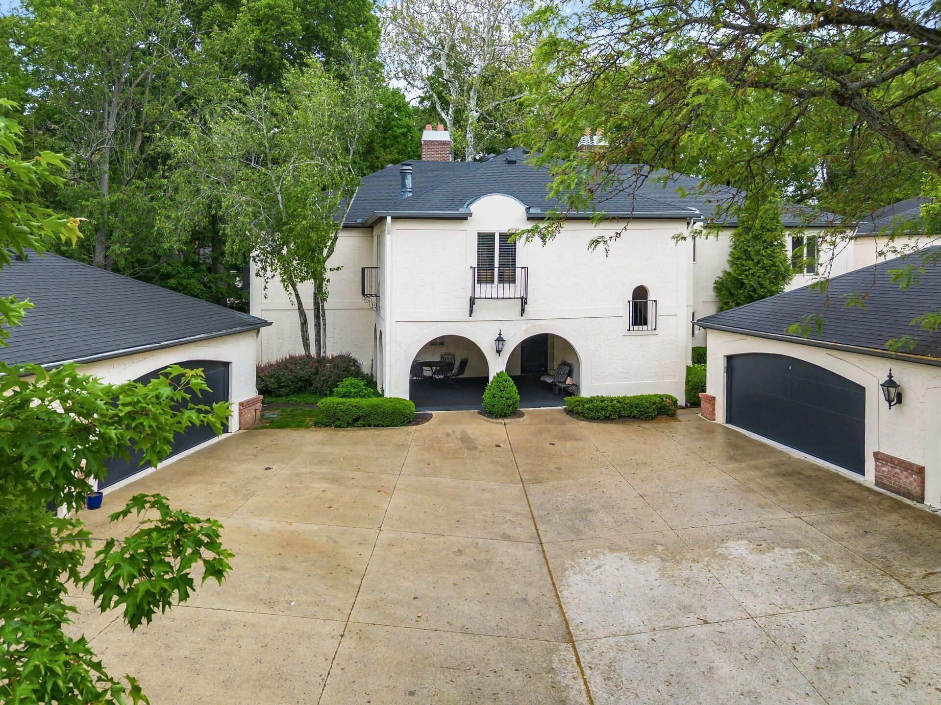 100 Bishop Square , Bexley, OH 43209 Main Photo