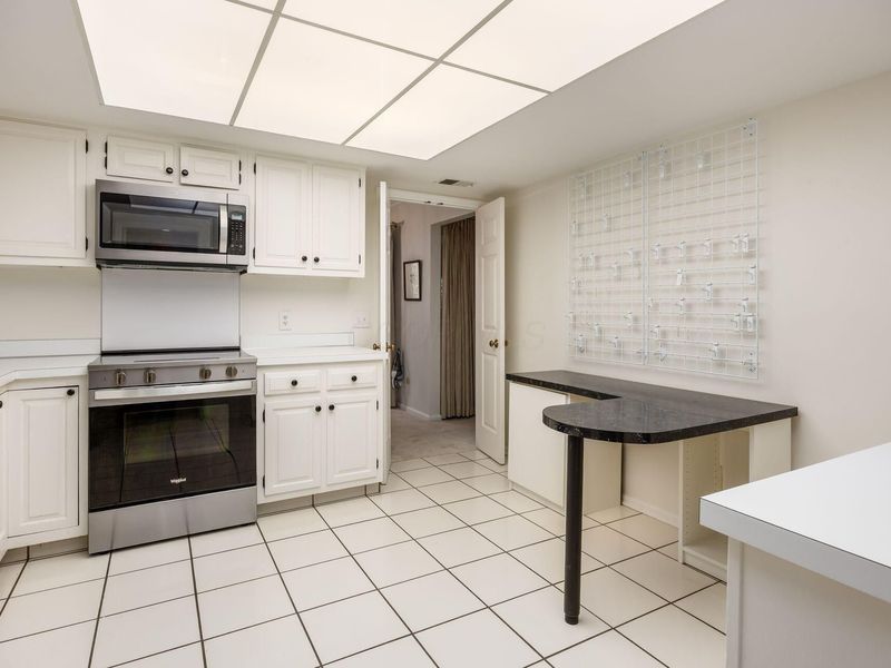 100 Bishop Square, Bexley, OH 43209 Photo 15