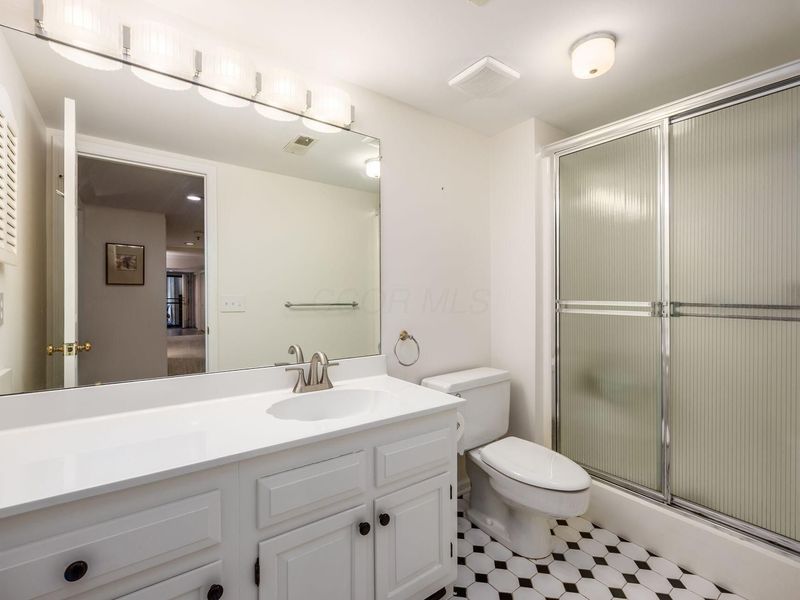 100 Bishop Square, Bexley, OH 43209 Photo 28