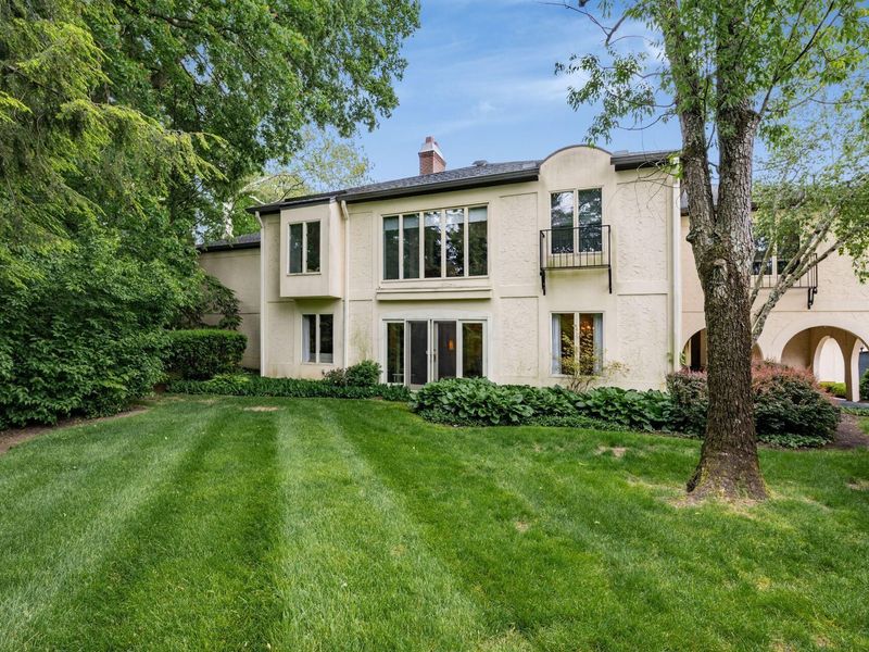 100 Bishop Square, Bexley, OH 43209 Photo 3