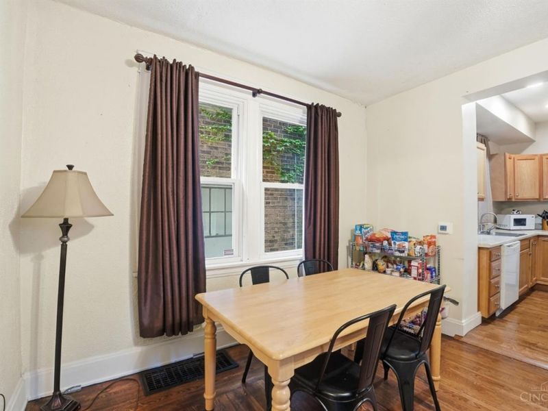 2355 Chickasaw Street, Cincinnati, OH 45219 Photo 12