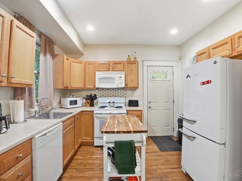 2355 Chickasaw Street, Cincinnati, OH 45219 Photo 13