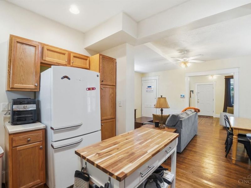2355 Chickasaw Street, Cincinnati, OH 45219 Photo 16