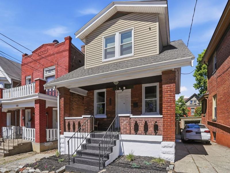 2355 Chickasaw Street, Cincinnati, OH 45219 Photo 2