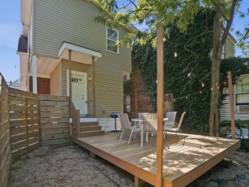 2355 Chickasaw Street, Cincinnati, OH 45219 Photo 33
