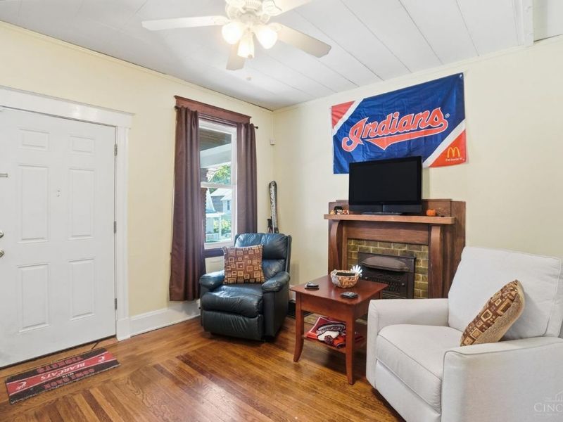 2355 Chickasaw Street, Cincinnati, OH 45219 Photo 6