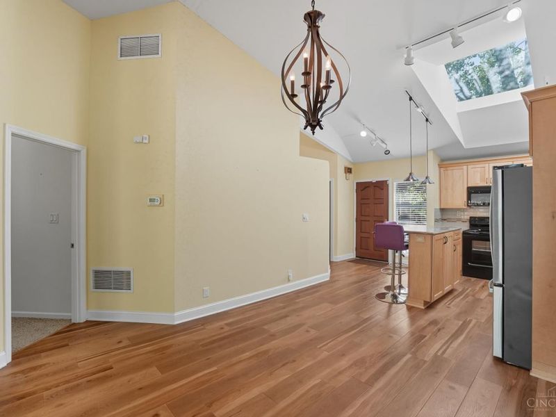 9870 Timbers Drive, Blue Ash, OH 45242 Photo 10