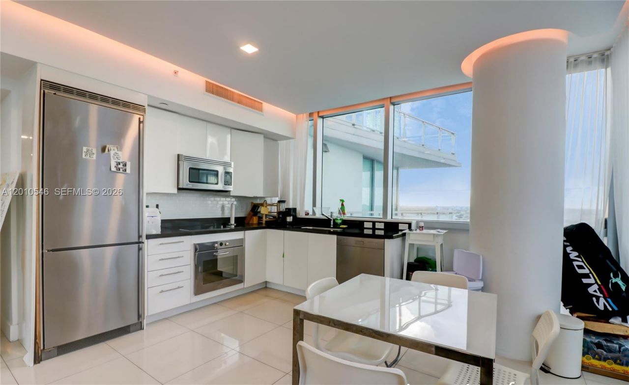 92 SW 3rd St , Unit 2410, Miami, FL 33130 Photo