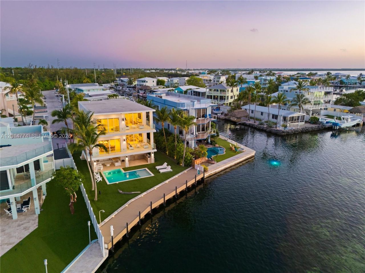 142 Guilford Ct, Tavernier, FL 33070 Photo