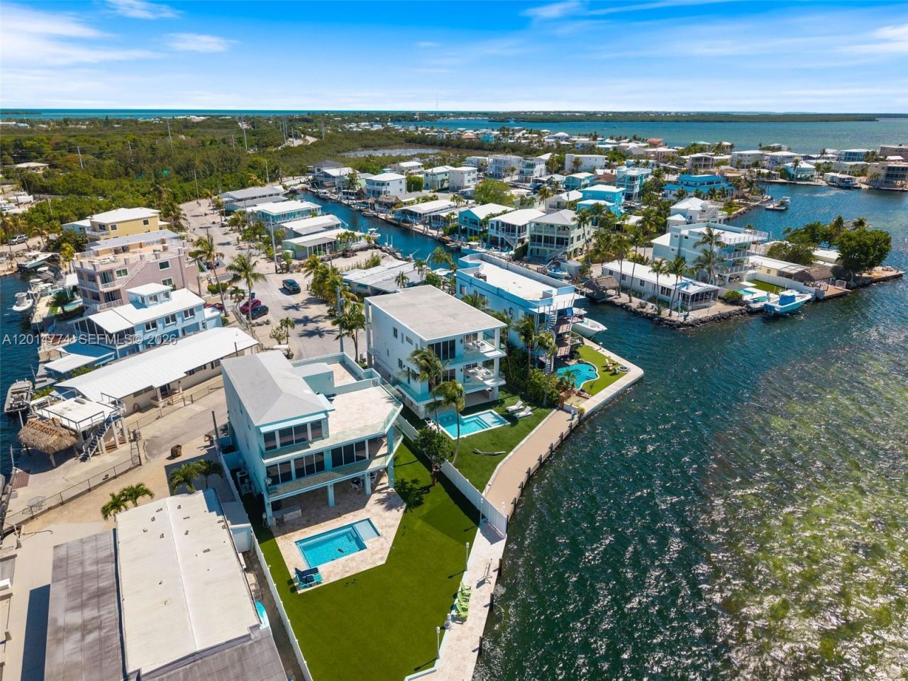 142 Guilford Ct, Tavernier, FL 33070 Photo