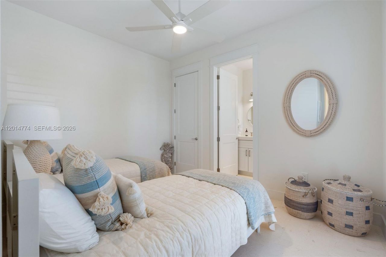 142 Guilford Ct, Tavernier, FL 33070 Photo