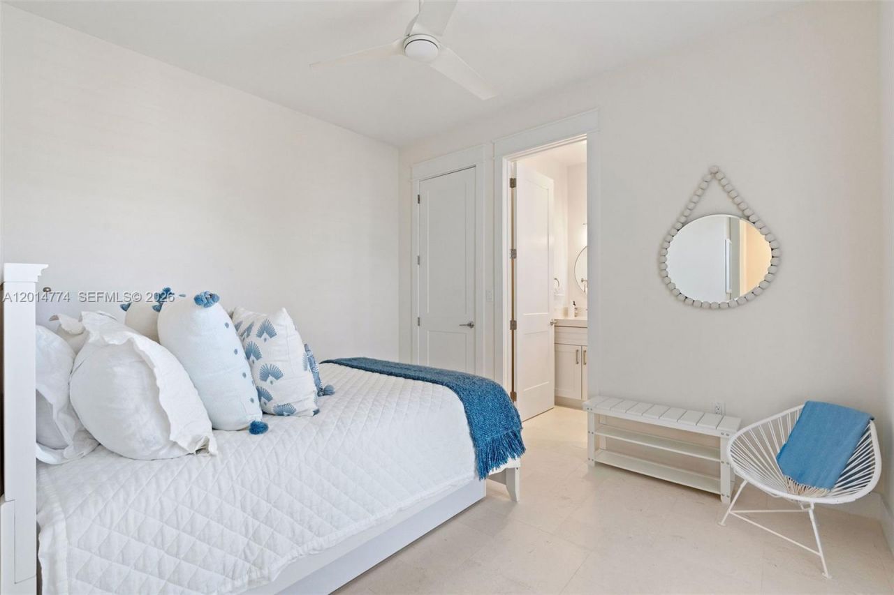 142 Guilford Ct, Tavernier, FL 33070 Photo