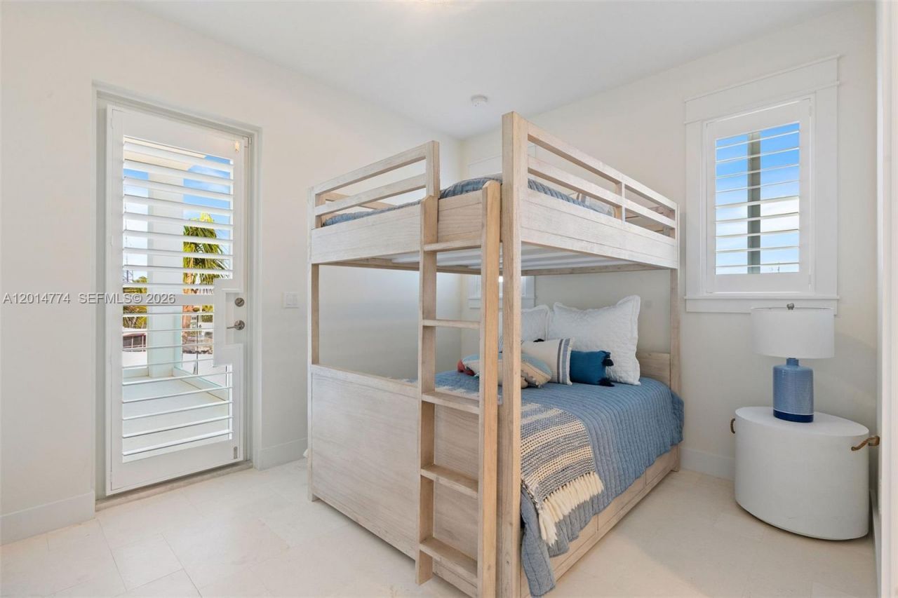 142 Guilford Ct, Tavernier, FL 33070 Photo