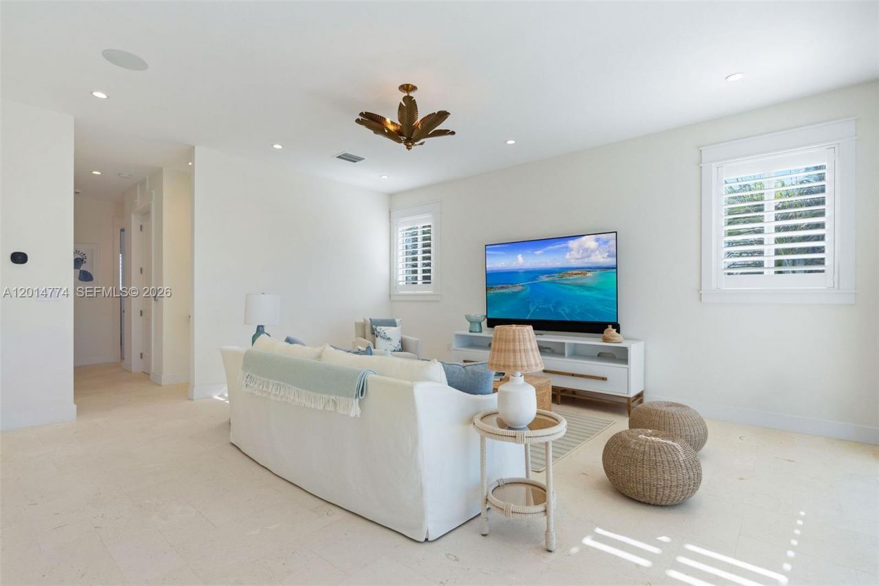142 Guilford Ct, Tavernier, FL 33070 Photo