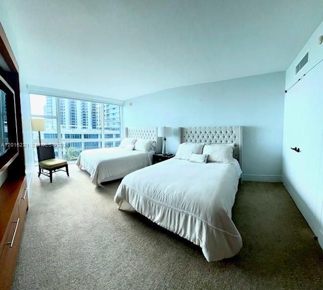 6801 Collins Ave , Unit 718, Miami Beach, FL 33141 Photo