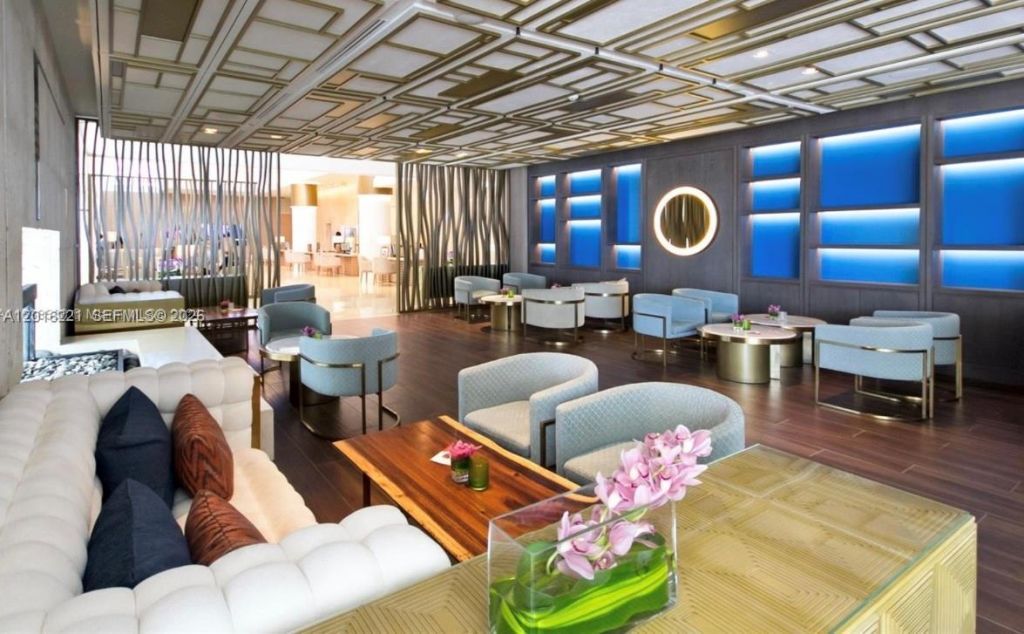 6801 Collins Ave , Unit 718, Miami Beach, FL 33141 Photo