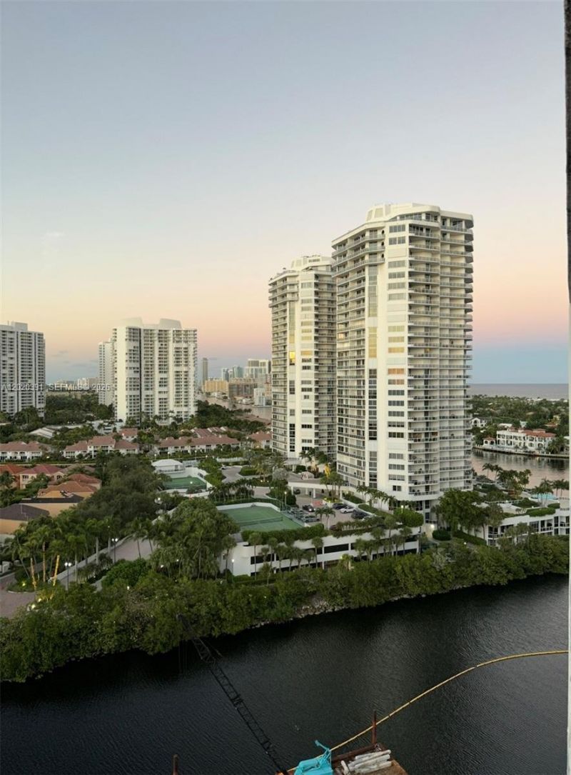 20505 E Country Club Dr, Unit 1739, Aventura, FL 33180 Photo