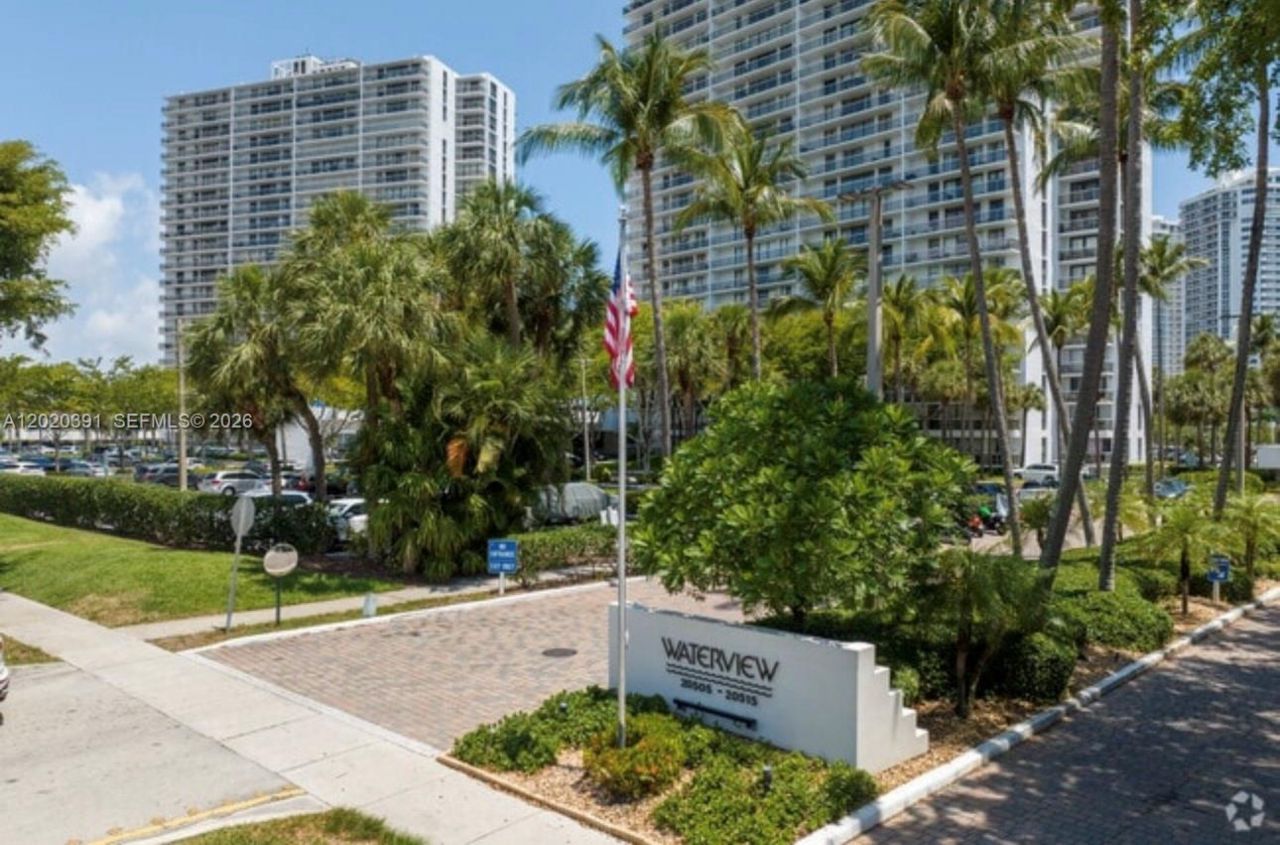 20505 E Country Club Dr, Unit 1739, Aventura, FL 33180 Photo