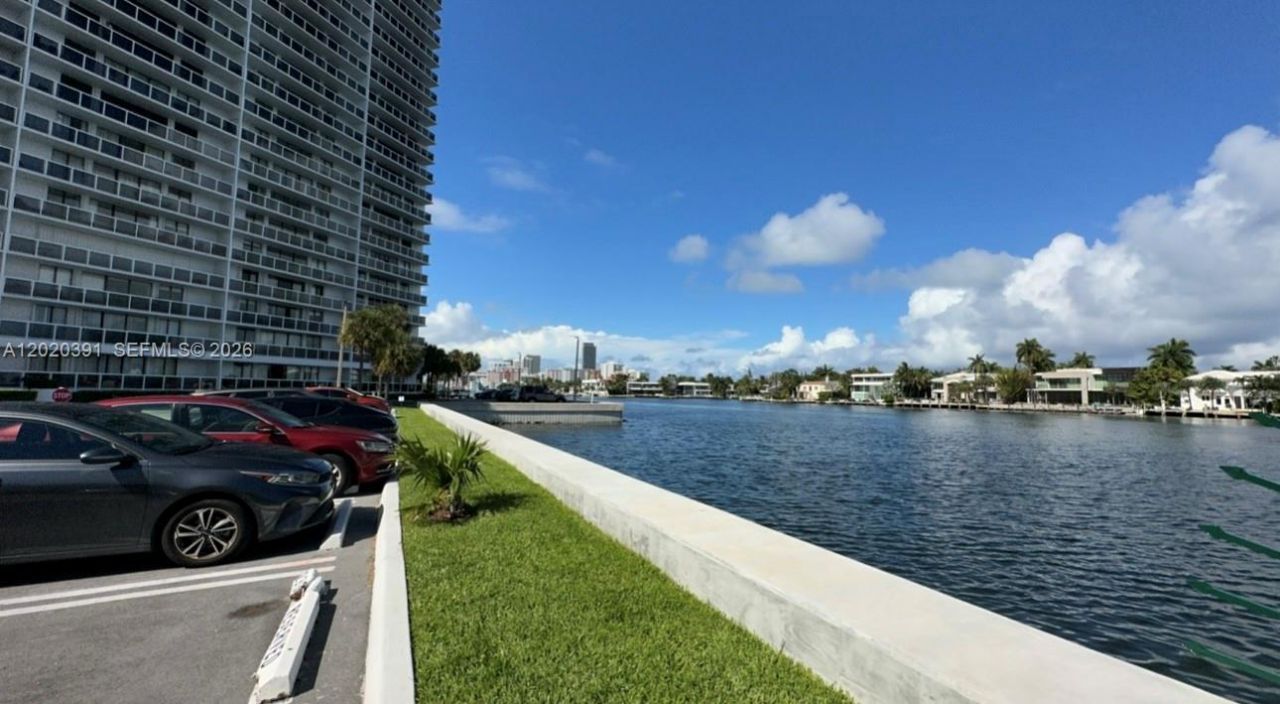 20505 E Country Club Dr, Unit 1739, Aventura, FL 33180 Photo