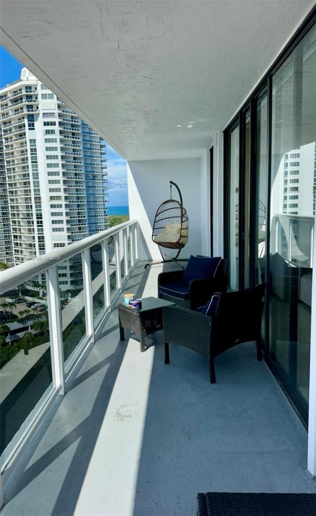 20505 E Country Club Dr, Unit 1739, Aventura, FL 33180 Photo