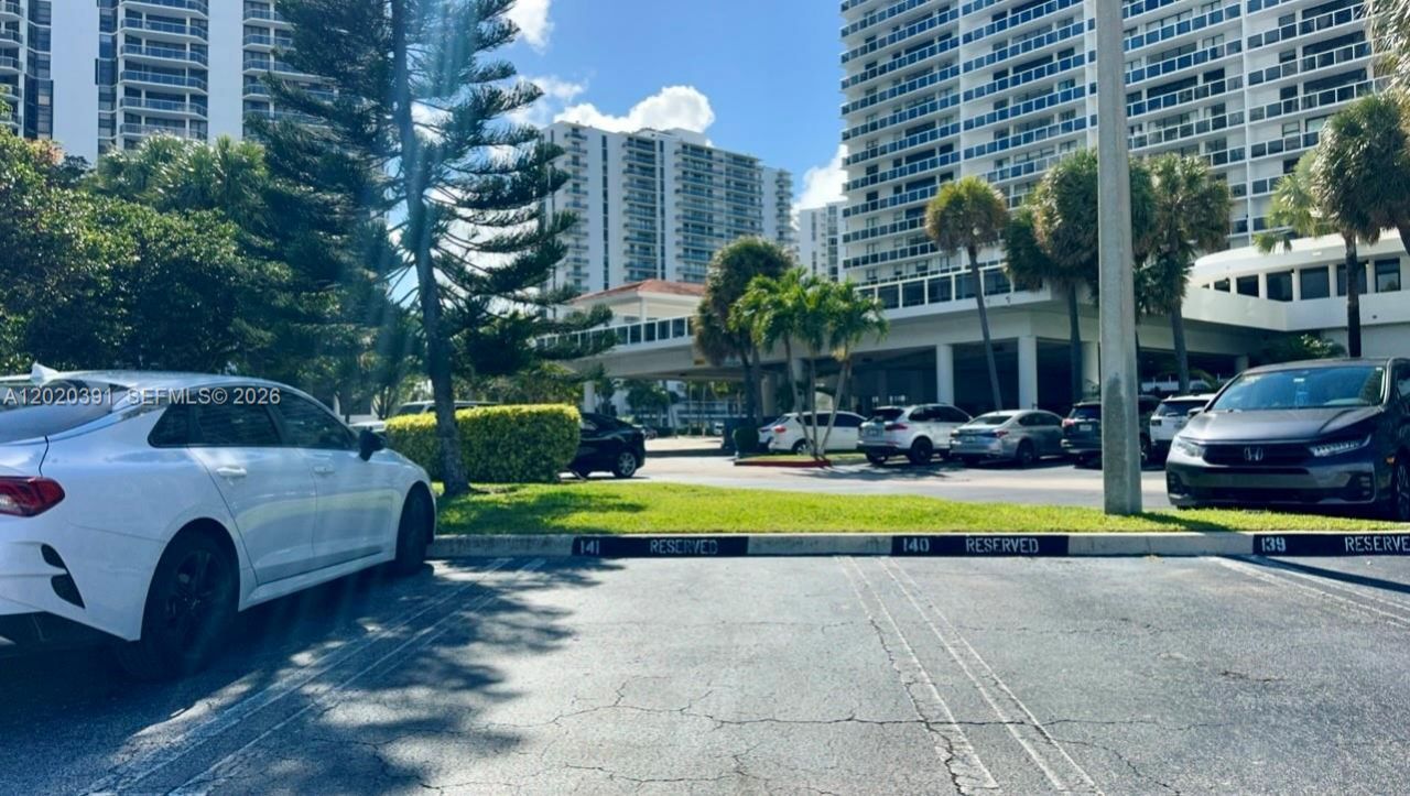 20505 E Country Club Dr, Unit 1739, Aventura, FL 33180 Photo