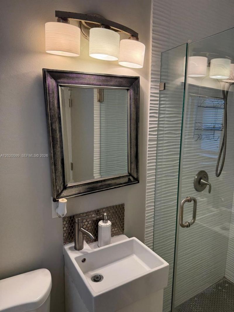 6767 Indian Creek Dr , Unit 11, Miami Beach, FL 33141 Photo
