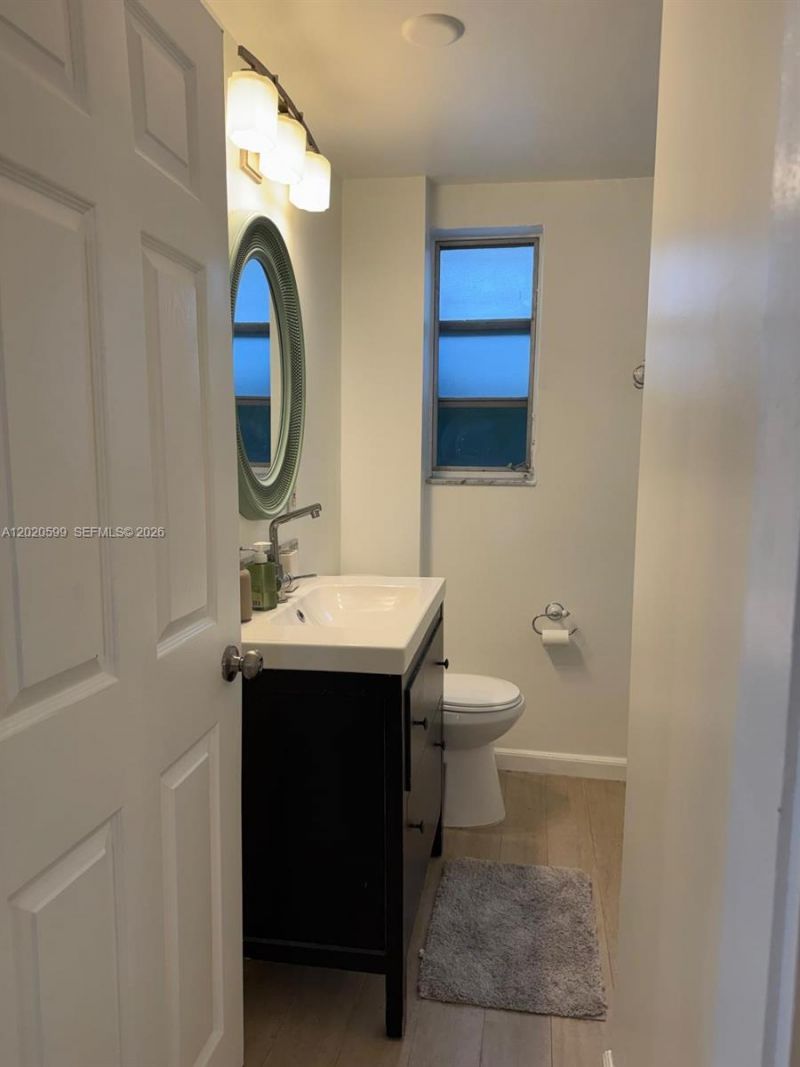 6767 Indian Creek Dr , Unit 11, Miami Beach, FL 33141 Photo