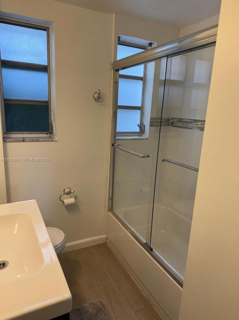 6767 Indian Creek Dr , Unit 11, Miami Beach, FL 33141 Photo