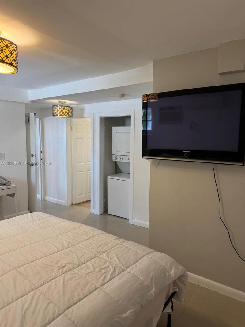6767 Indian Creek Dr , Unit 11, Miami Beach, FL 33141 Photo
