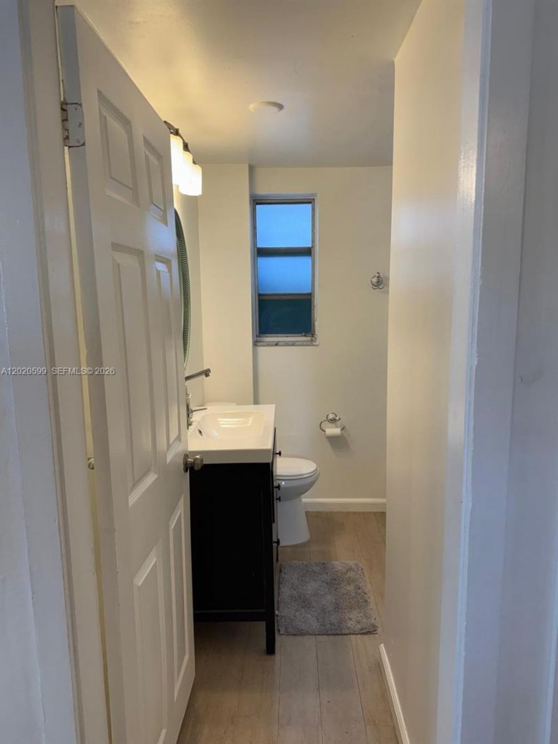 6767 Indian Creek Dr , Unit 11, Miami Beach, FL 33141 Photo