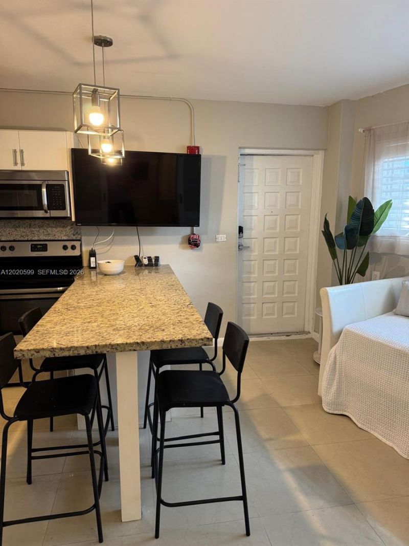 6767 Indian Creek Dr , Unit 11, Miami Beach, FL 33141 Photo