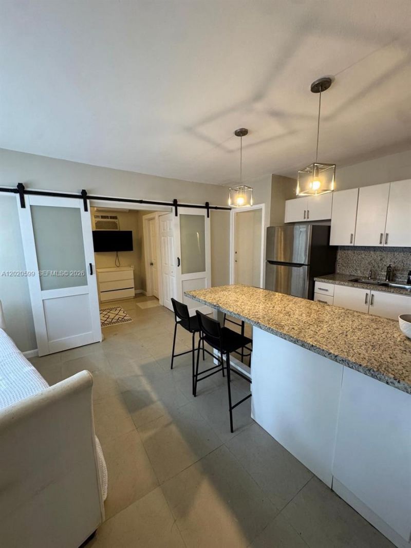 6767 Indian Creek Dr , Unit 11, Miami Beach, FL 33141 Photo