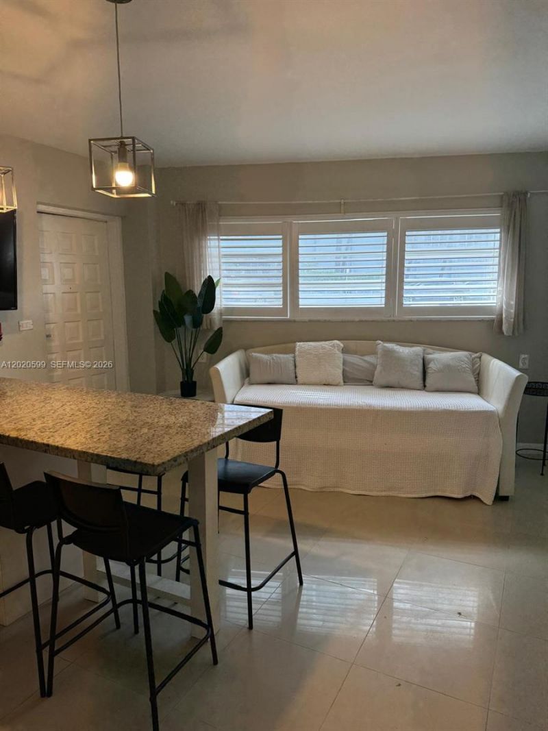 6767 Indian Creek Dr , Unit 11, Miami Beach, FL 33141 Photo