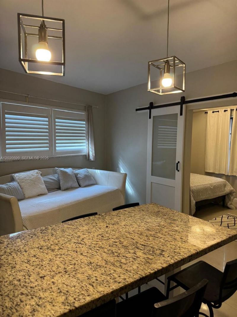 6767 Indian Creek Dr , Unit 11, Miami Beach, FL 33141 Photo