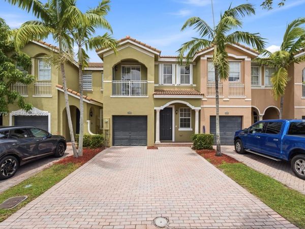 1444 SE 25th Ave , Homestead, FL 33035