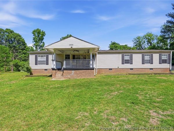 1200 Ringwood Road , Eastover, NC 28312
