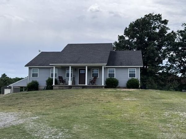 711 E Red Barn Road, Cave City, AR 72521