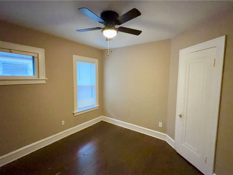 949 Helmsdale Road, Cleveland Heights, OH 44112 Photo 17