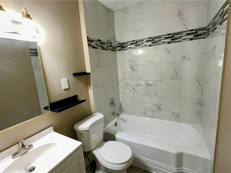 949 Helmsdale Road, Cleveland Heights, OH 44112 Photo 26