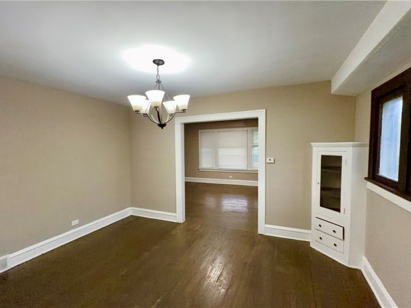 949 Helmsdale Road, Cleveland Heights, OH 44112 Photo 8