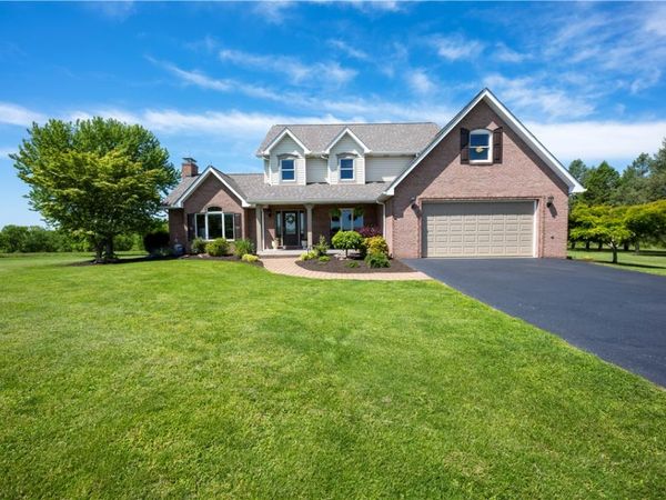 2804 Harvest Lane, Irwin, PA 15642