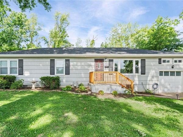 1054 S 45th Terrace, Kansas City, KS 66106