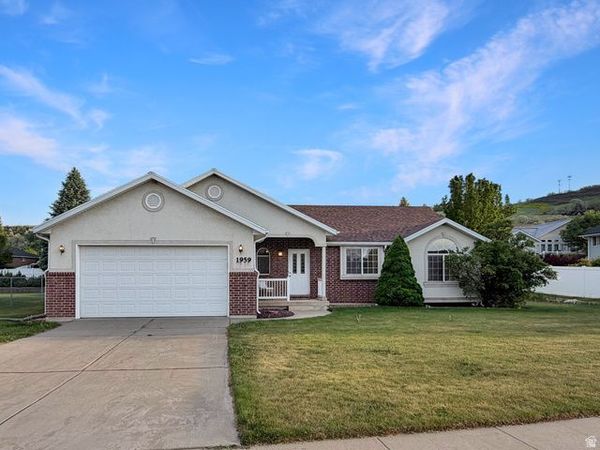 1959 DEER RUN DR , South Weber, UT 84405